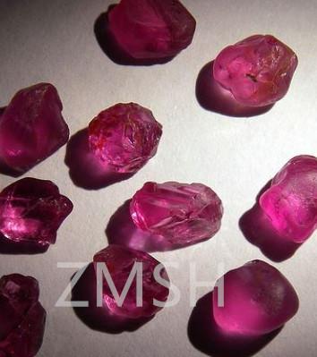 Hot Pink FL Grade Lab Created Sapphire Raw Gemstones With Mohs Hardness 9