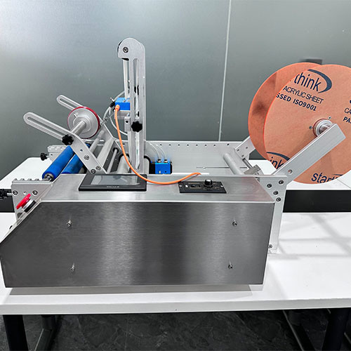 PLC Semi Automatic Labeling Machine 220V 50HZ Power Stainless Steel Material