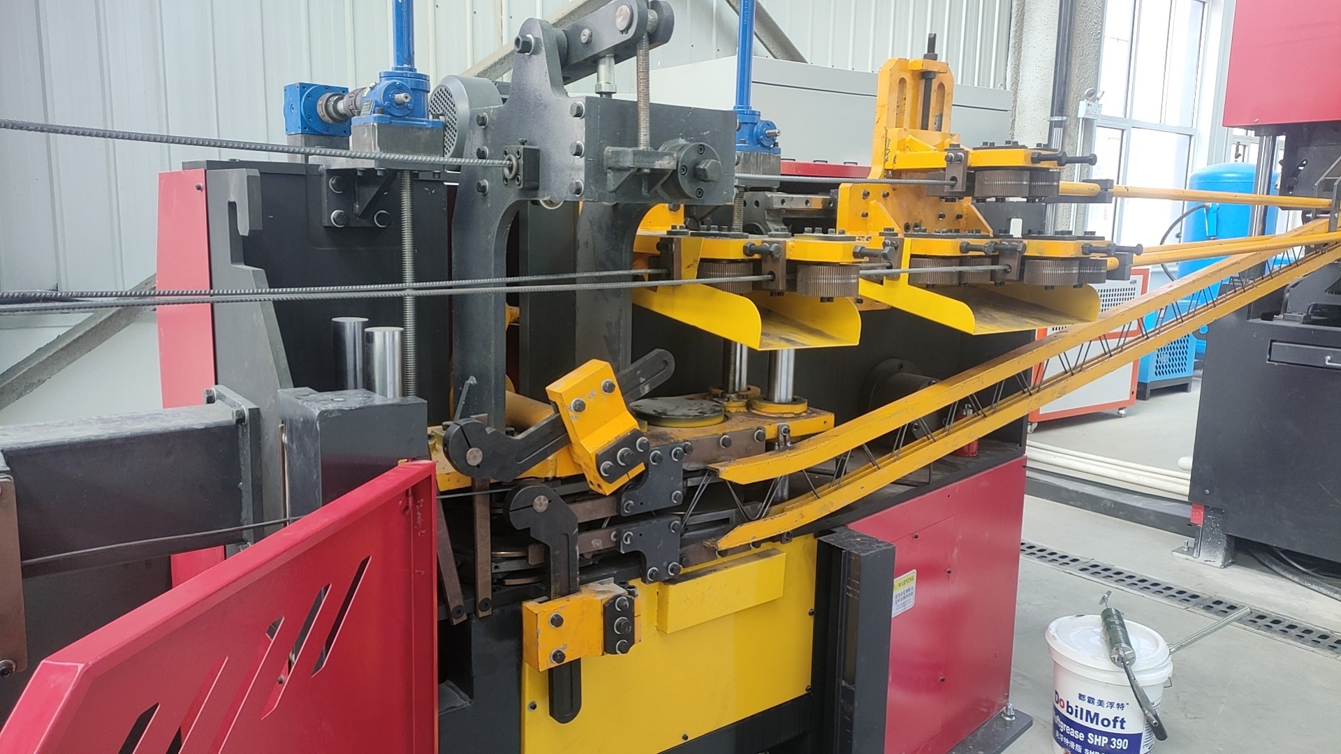 PLC Control CNC Truss Girder Welding Machines With 1.2-3.2mm Welding Thickness
