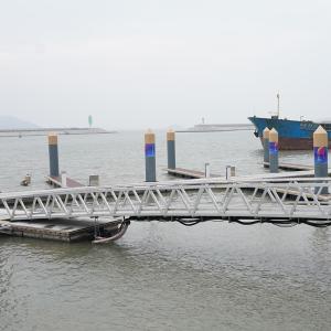  Seamless Floating Dock Piling Caps Different Size Poly Bags Packing Manufactures