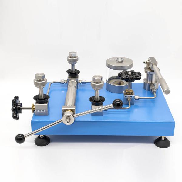 60Mpa Desktop High Pressure Calibration Pump Oil Hydraulic Pressure Source