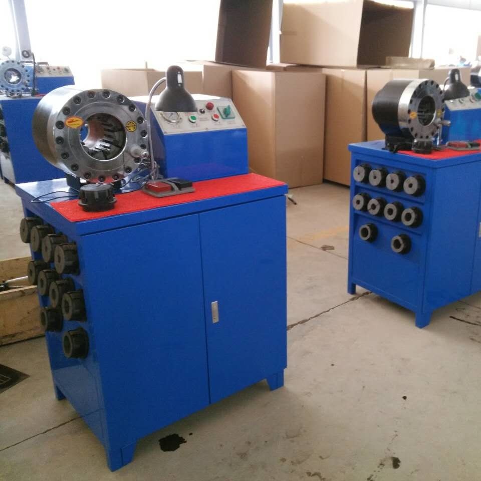 Electric Powered Hydraulic Hose Crimping Machine 31.5MPa For Industrial Use
