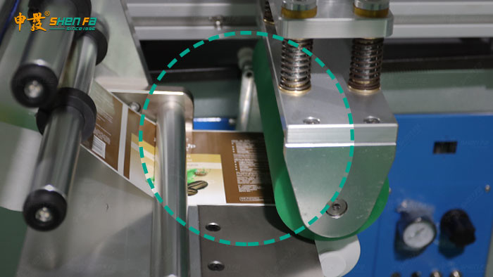AC220V 50Hz Semi Auto Tube Bottle Labeling Machine