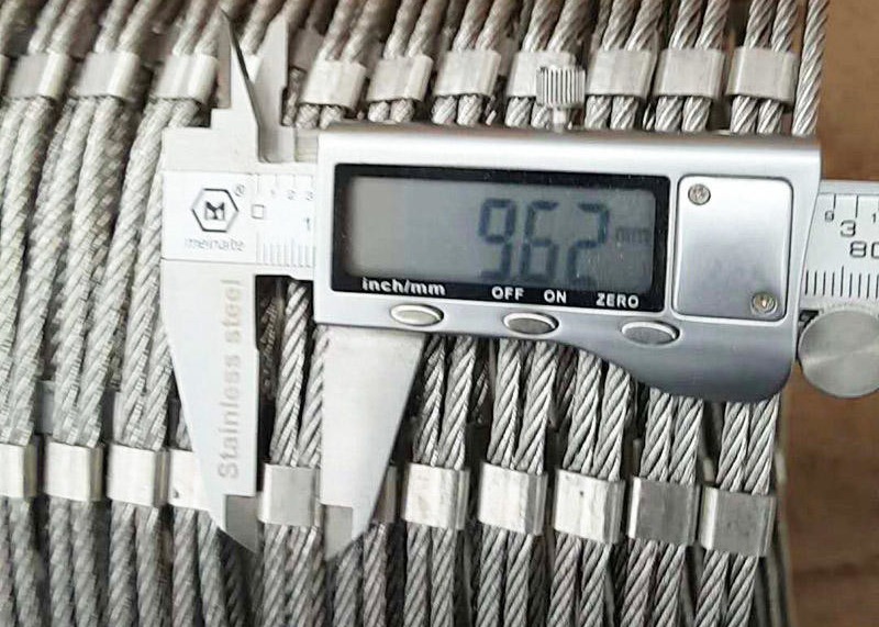 Woven 304 316 Stainless Steel Wire Rope Mesh For Protection Zoo / School / Farm