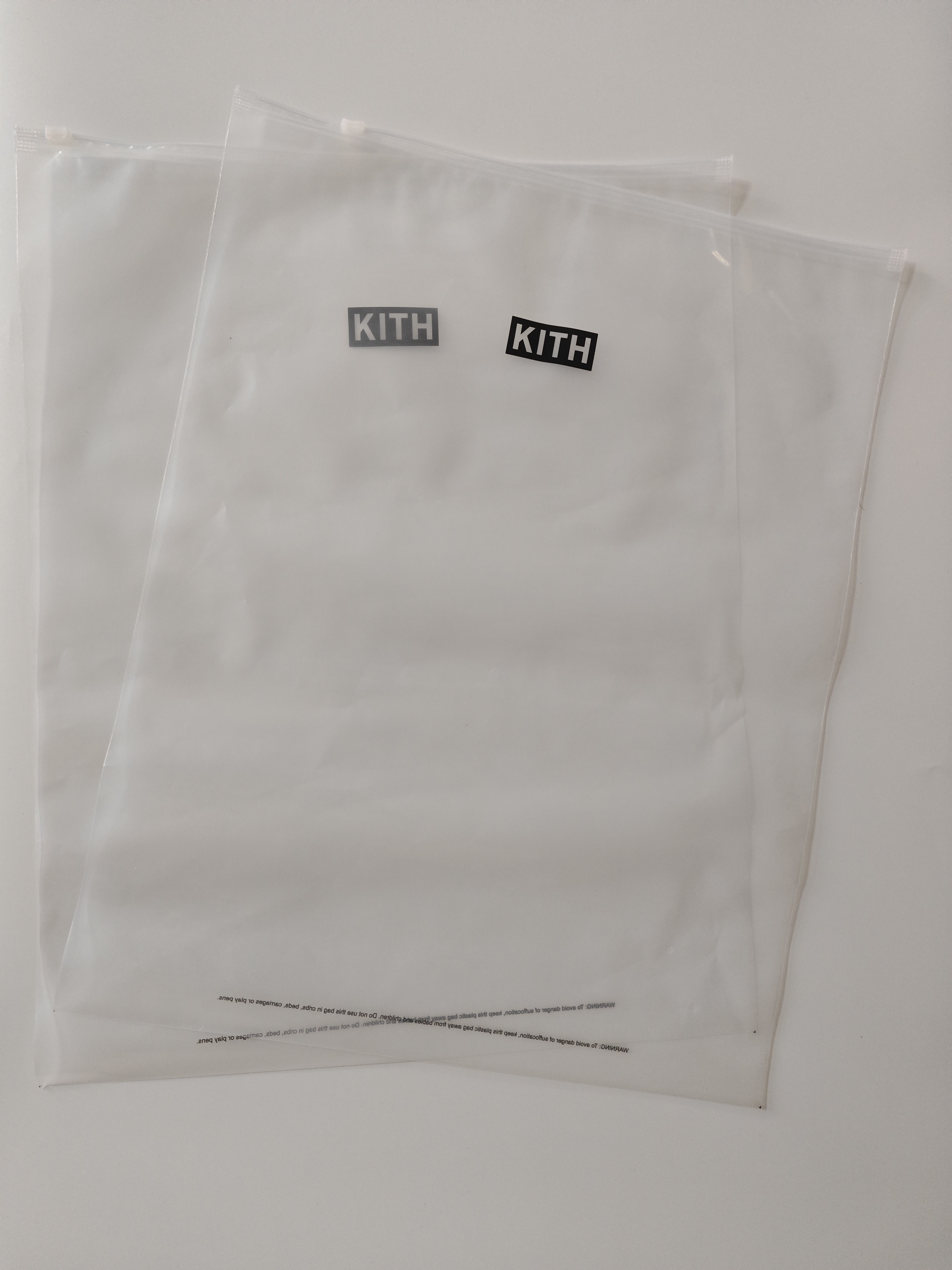CPE / HDPE Plastic Zipper Bag Embossed Customized Size Accepted