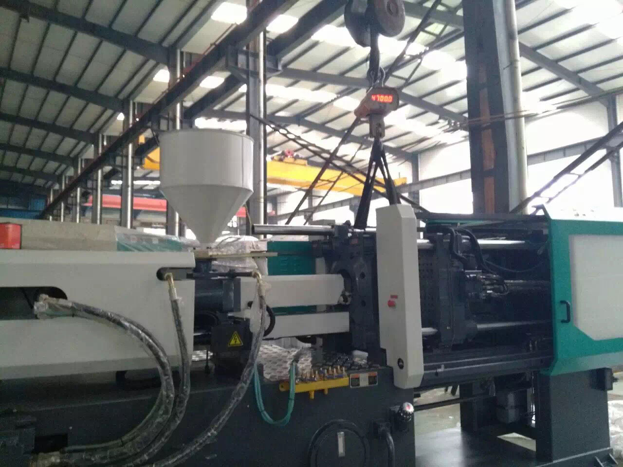 310*310mm Space Between Tie Bars PVC Pipe Fitting Injection Molding Machine Energy Saving