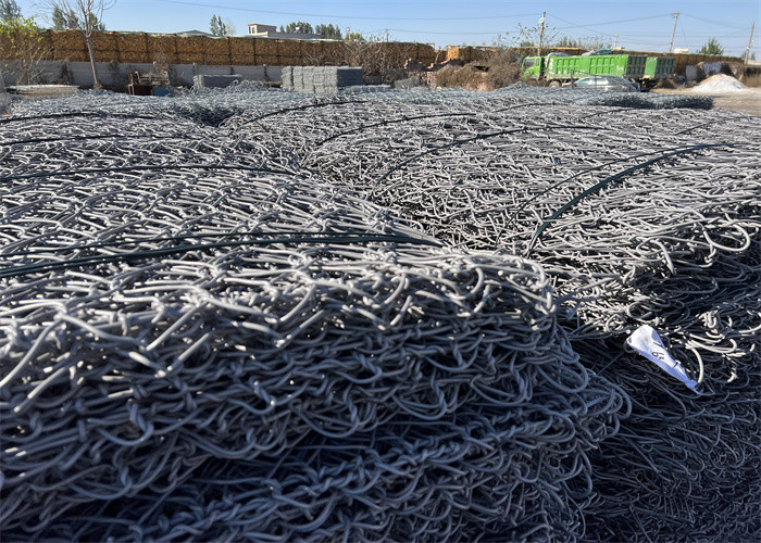 1m-6m Gabion Wall Mesh High Tensile Strength 380-550N/mm2 and Length 1m-6m