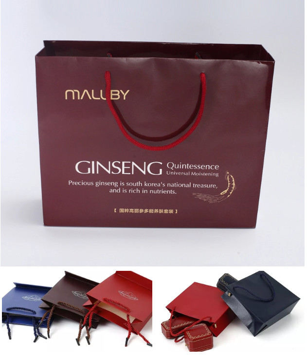 Recyclable Paper Shopping Bags Customized Color For Underwear / T Shirt