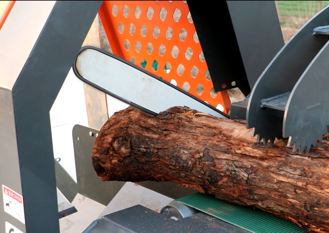 Firewood Processing Made Easy with this Gasoline Firewood Splitter