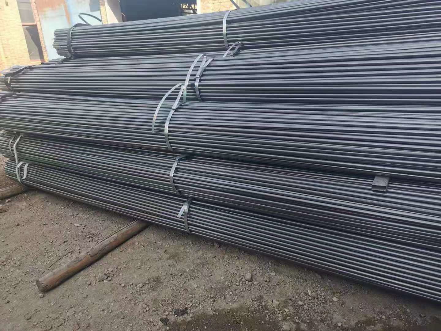 API 5L ASTM A252 Black Welded Steel Pipe For Piling / Water / Gas / Oil