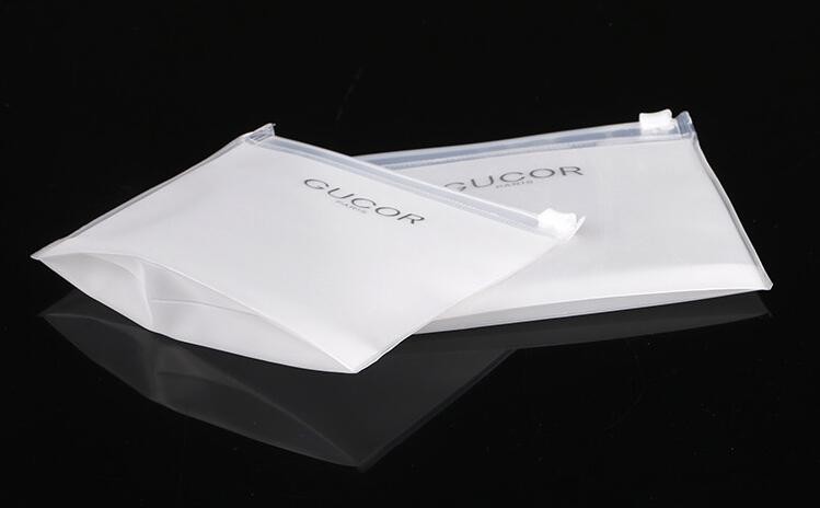 Plastic Bag OEM Custom PVC Loop Handle Image Printed Plastic Shopping Bag,Promotional Clear Waterproof Plastic Cosmetic