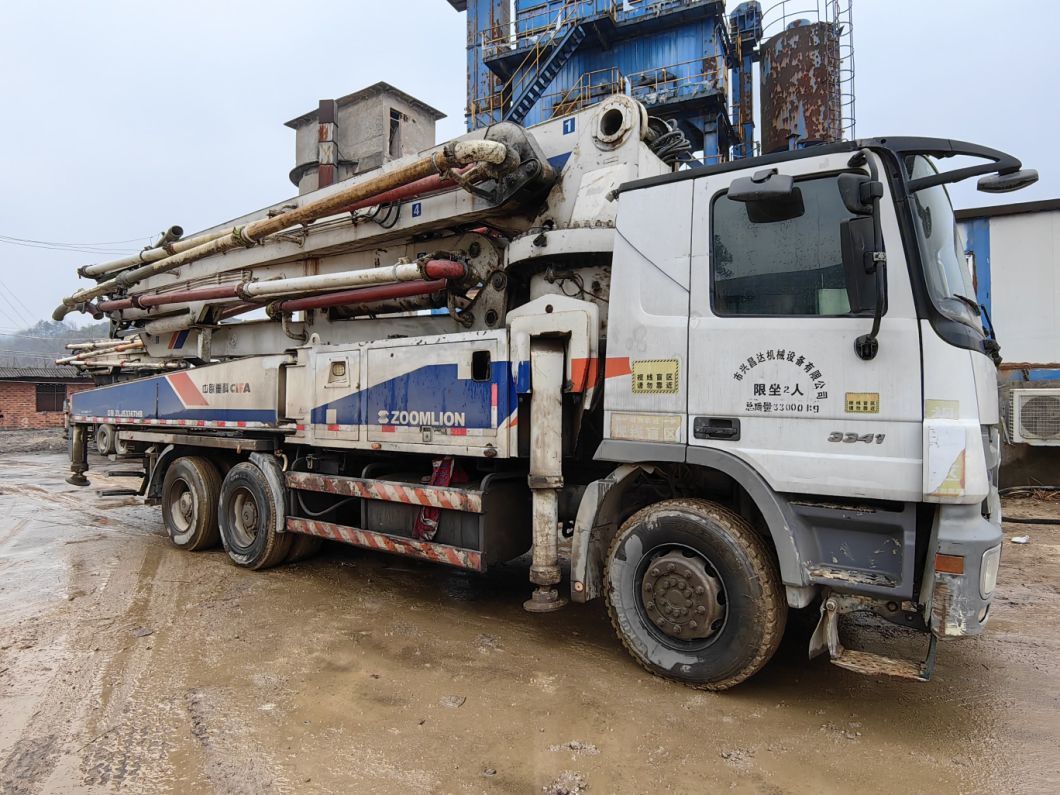 Heavy Equipment Zoomlion 47m Used Concrete Boom Pump Construction Equipment