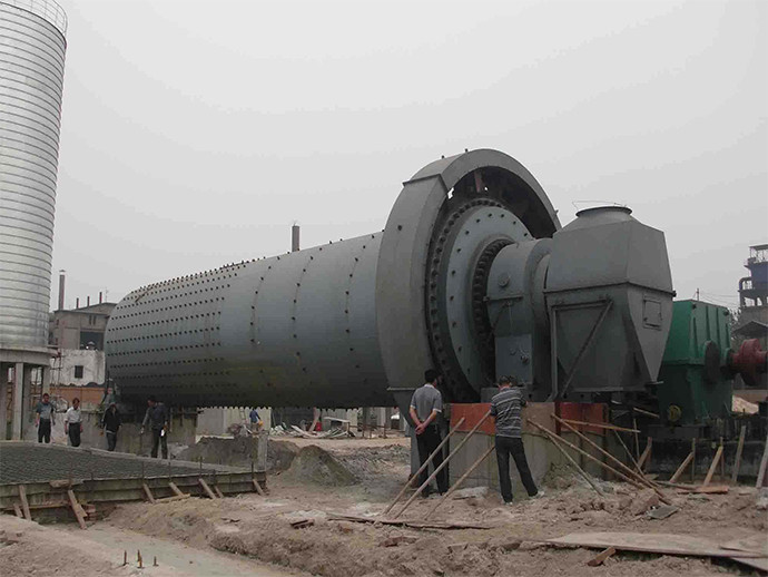 Overflow Type Gold Mineral Ball Mill Grinding Machine For Ore Processing