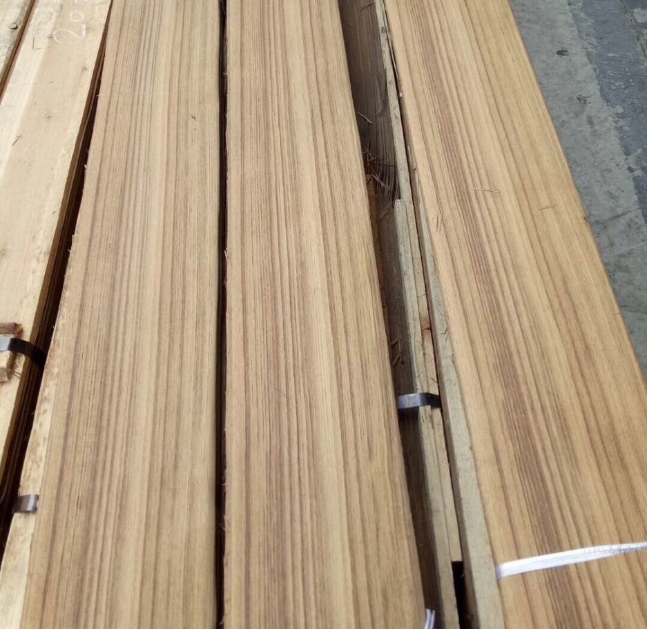 Factory Direct Sales Natural Teak Wood Veneer Sheets 0.45mm 1mm 2mm 3mm Plain Cut Veneer Wood Teak Veneers