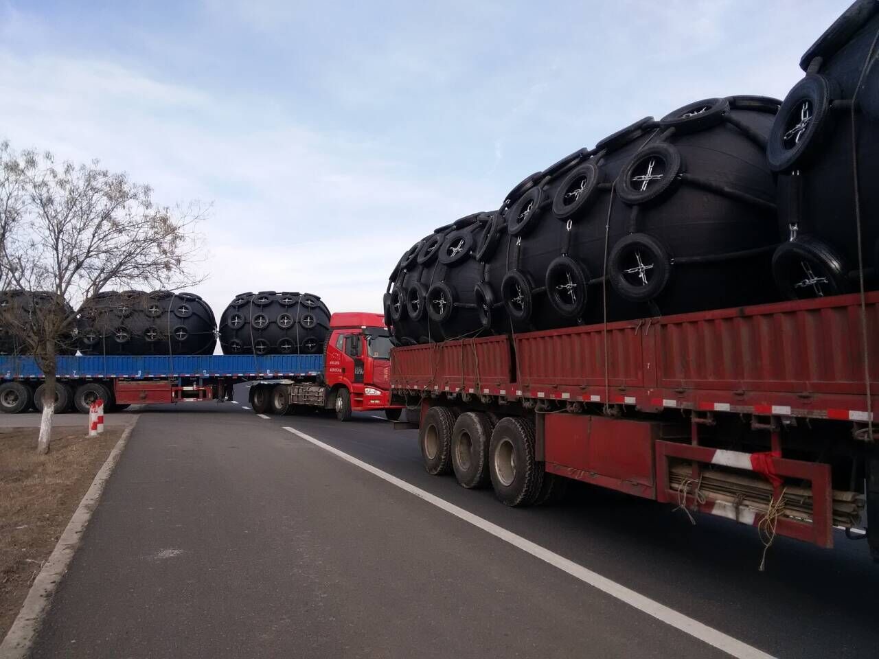 50KPA/80KPA Pneumatic Marine Fender ISO17357 Yokohama Floating Fenders