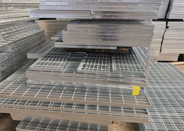 20×5mm Hot Dip Galvanized Steel Grating Walkway Metal Grates For Driveways