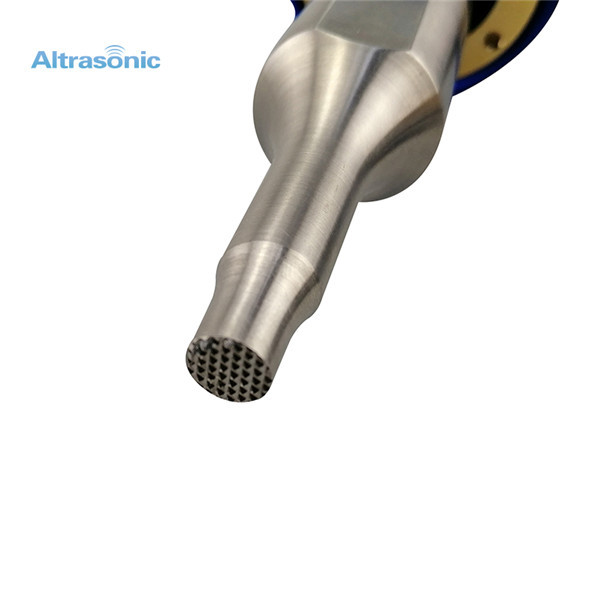 Gun Type Ultrasonic Spot Welder 800W For Fabric And Plastic