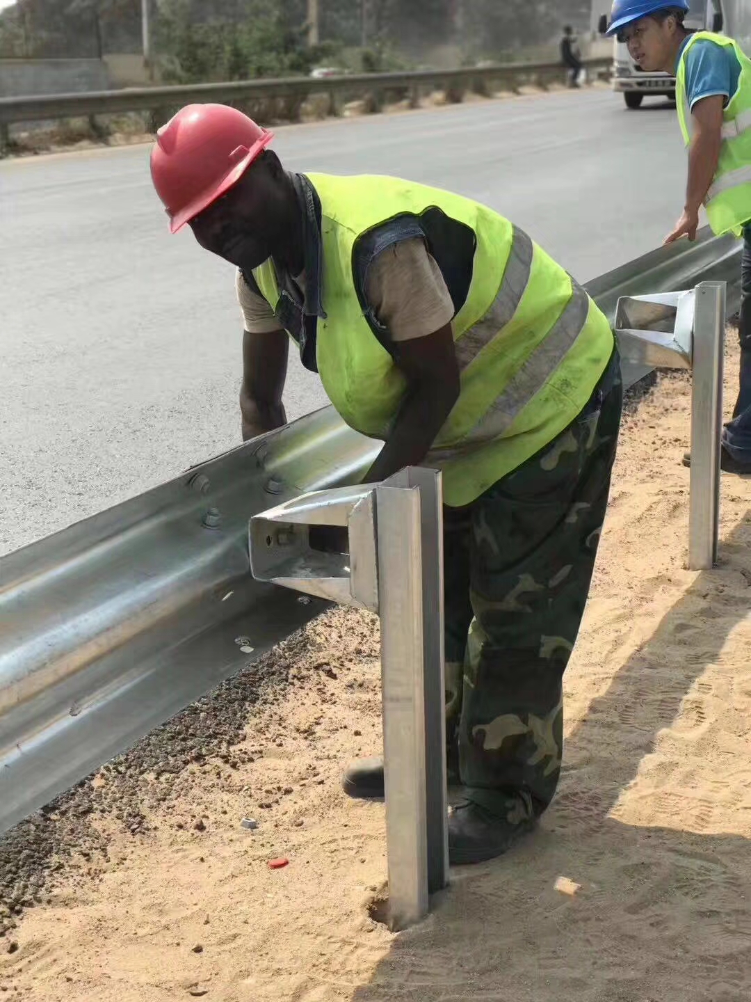Outdoor Security Steel Highway Guardrail Road Traffic Safety Equipment W Beam