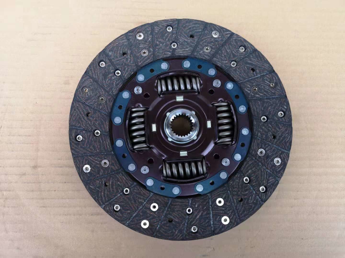 250 * 24 8980806610 NKR ISUZU Clutch Disc For 4JB1 With Turbocharger 4 Big Springs