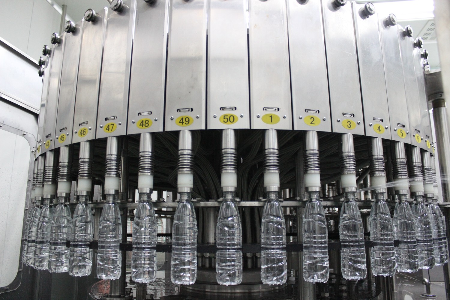 SS316 Pressure Type HMI Rinsing Filling Capping Machine