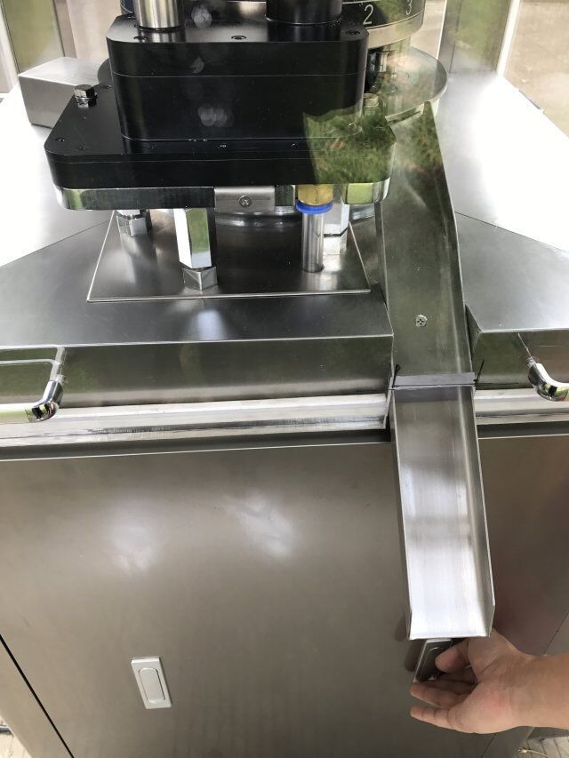 ZP17E 17 Stations Double Layers Medicine Rotary Tablet Press Machine