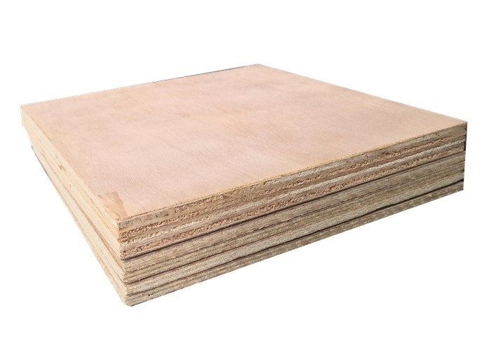 2mm Self Colored Sapele Faced Plywood Carb P2 For Decoration