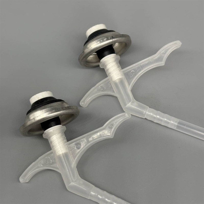 Sensitive PU Foam Dispensing Valve for Art Restoration with Delicate Output