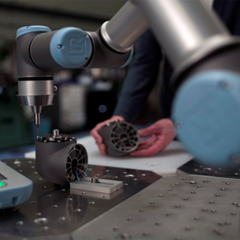 Collaborative Robotic Arm Ur3 Compact Desktop Robot Narrow Space Screw Locking