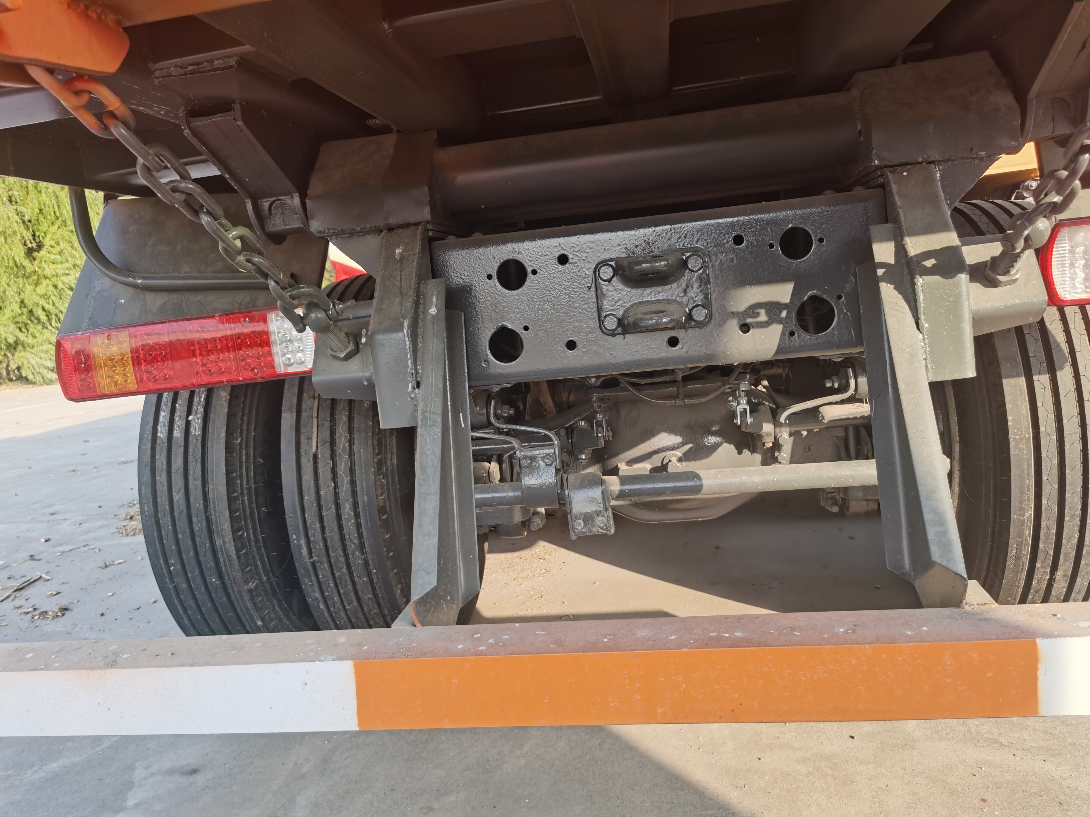 Sinotruk Howo 6x4 Used Dump Trailer Trucks 400hp