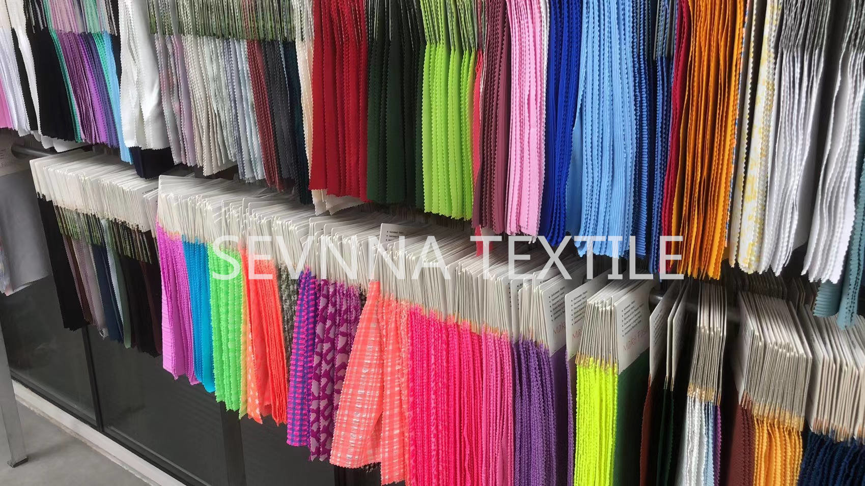 Circular Knit Recyclable Nylon Cloth Stripe Print Eco Friendly 83% Recycled Nylon Spandex