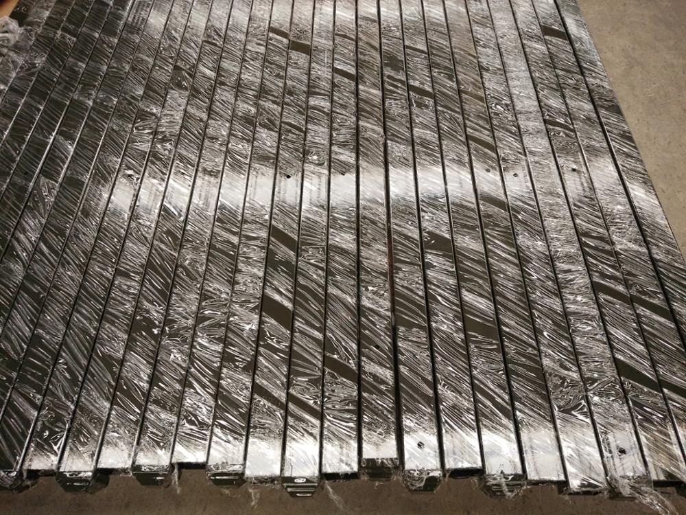 3-rails flat top tubular steel fence