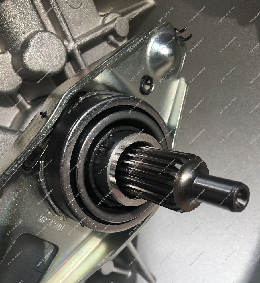 MR513J02 Manual Auto Transmission Gearbox for DFSK Fengon 330 Smooth Driving Experience