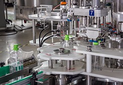 4KW Automatic Bottle Capper Machine With Cap Feeder