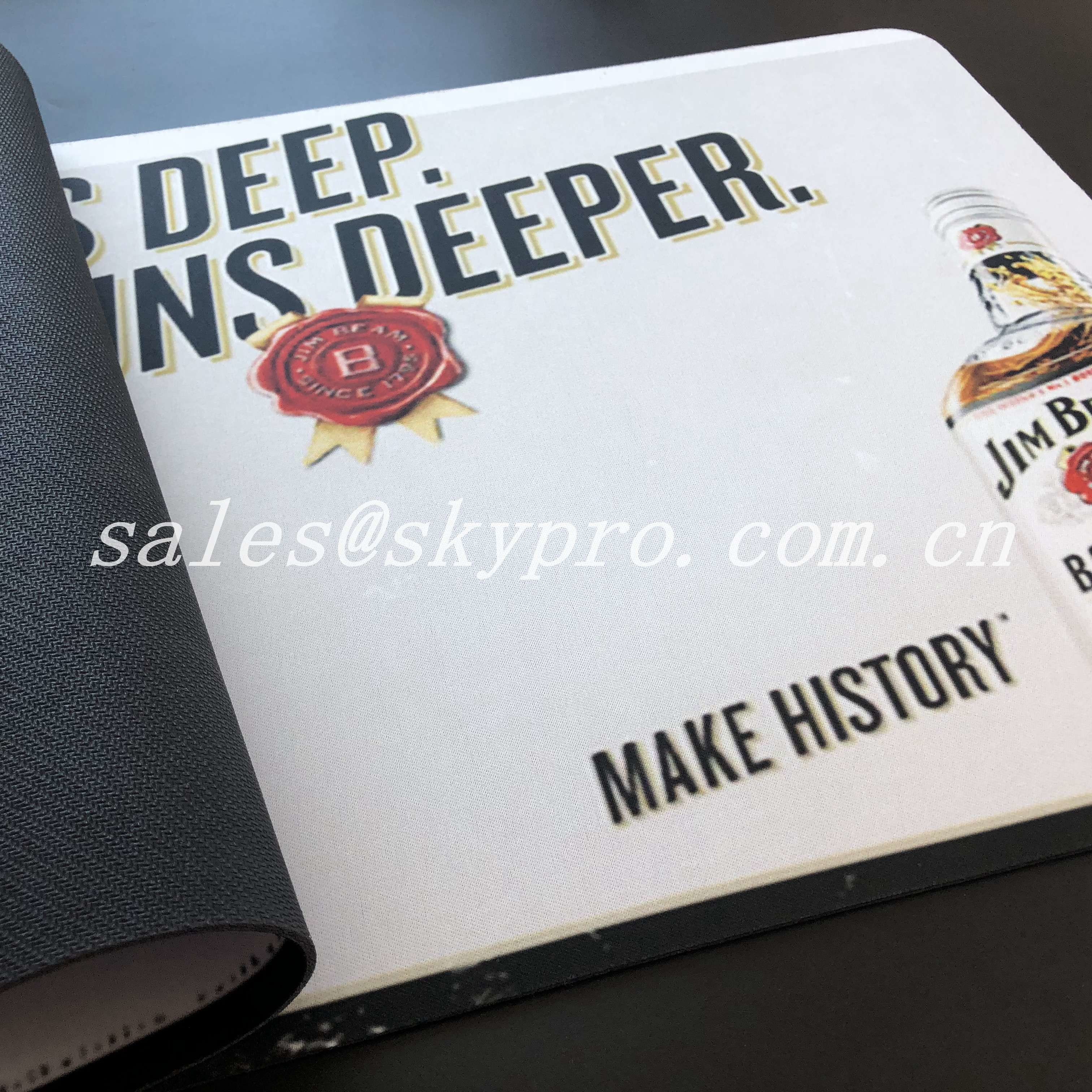 Non - Woven Fabrics Custom Bar Mats 1.5mm / Water Absorbable Neoprene Rubber Pad