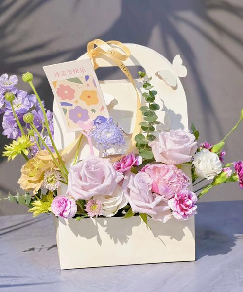 Custom Order Accepted Dekun Luxury Cardboard Paper Butterfly Flower Box with Handle