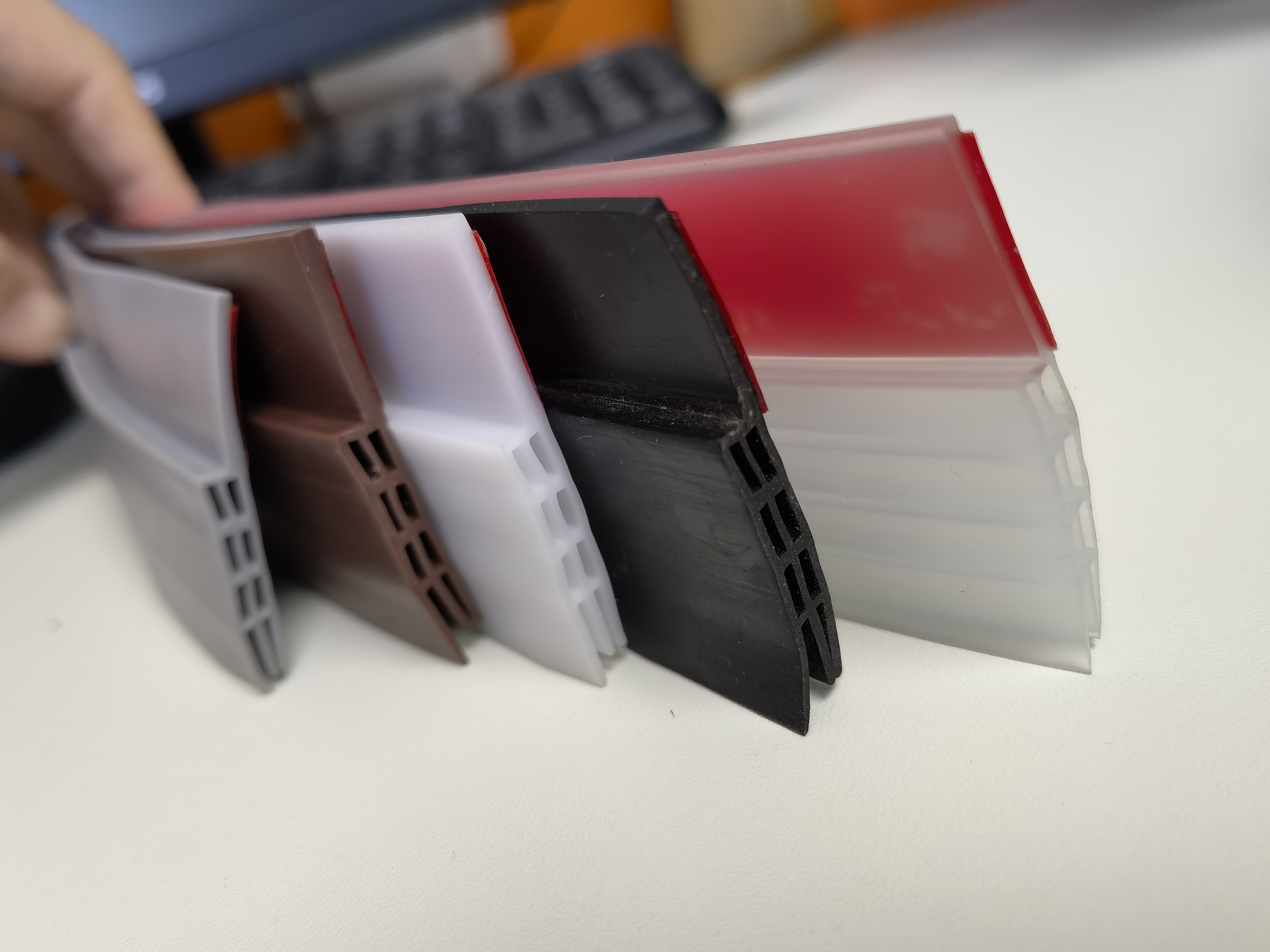 Brown Silicone Door Draft Stopper for Environmental Protection and Long Working Life
