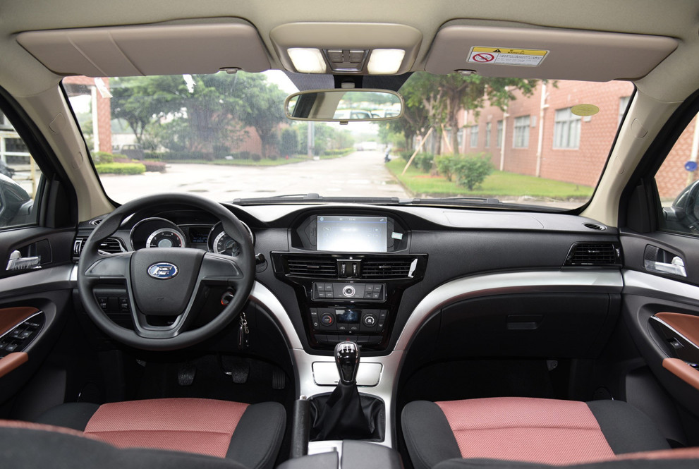 Max Torque 230 N·m Range Up To 330 Km Electric Pickup Truck F22 High Performance