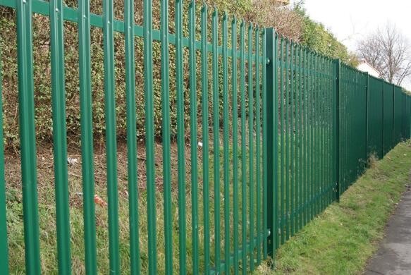 ISO9001 Polyester Powder Coated Steel Security Fence Panels Long Lifespan