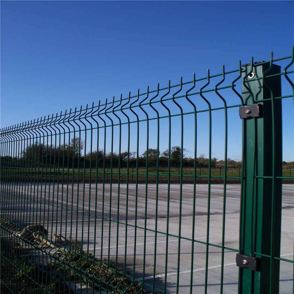 Farm Security 3.5mm Welded Curved Mesh Fence Powder Coated