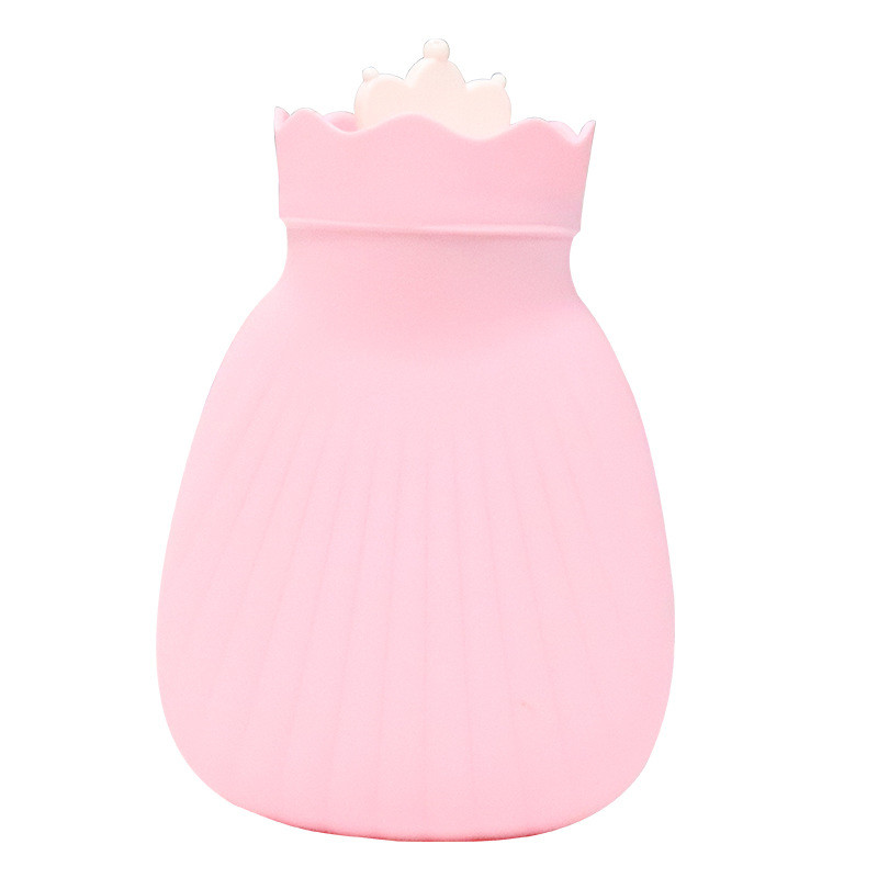 BPA Free Silicone Hot Water Bottle 2L for Joint Pain Relief Classic Design