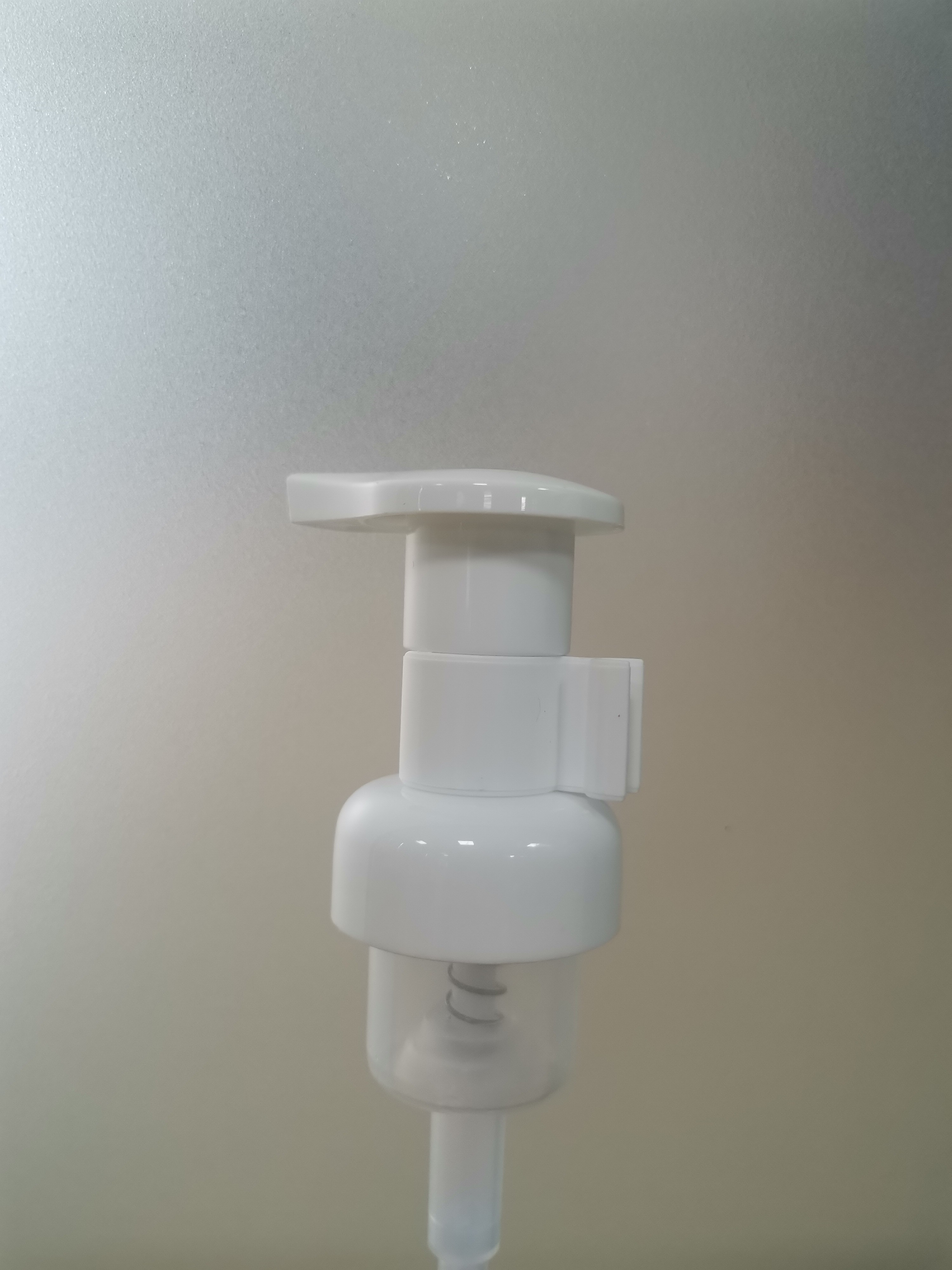 High Foam Pump Cosmetic Bottle With Inside Outside Core Material