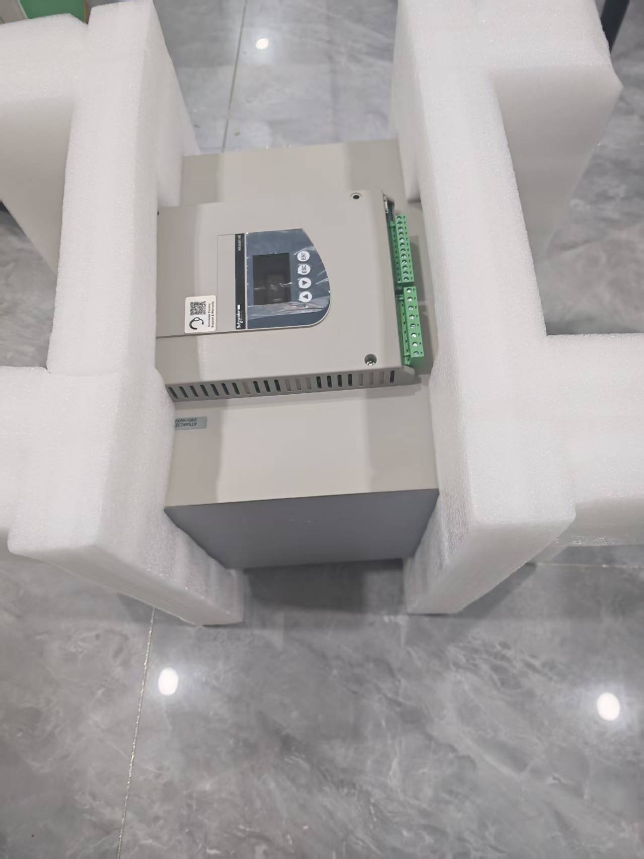Industrial Grade Schneider Electric ATS48C32Y Soft Starter For Asynchronous