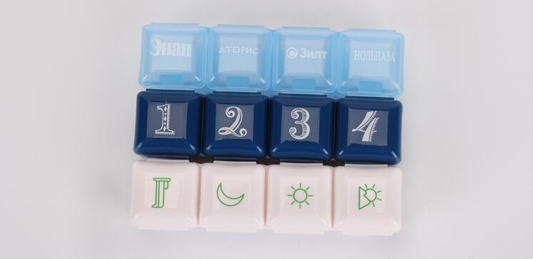 Portable Creative style foldable travel plastic cup with pill case, Random color creative travel cup with pill case for