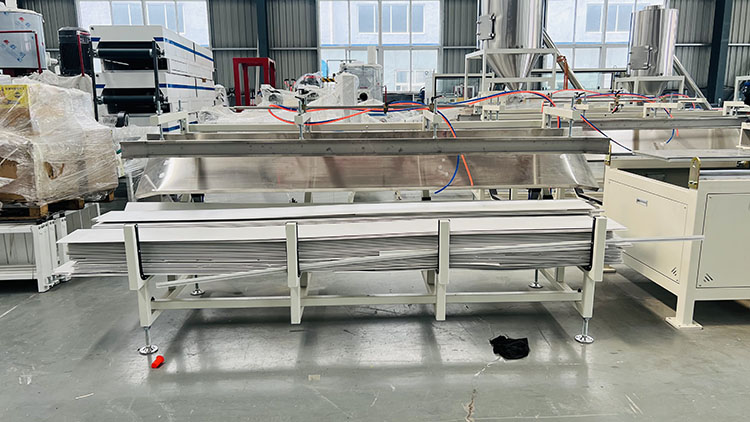 30kw Automatic PVC Angle Line Making Machine 60-80kg/H