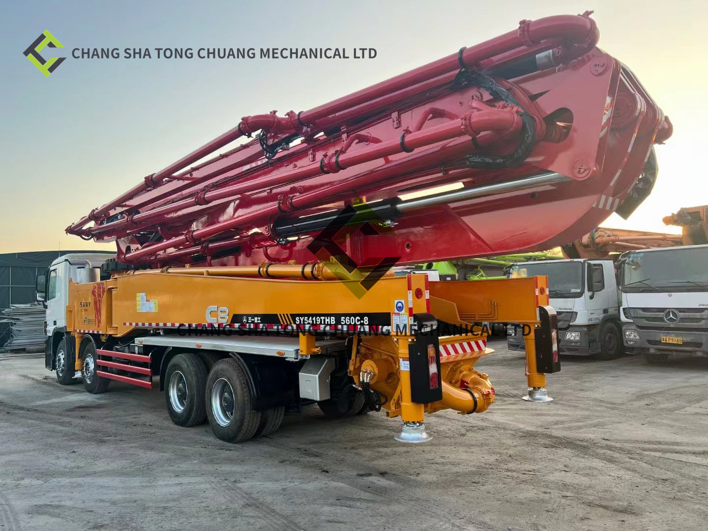 Sany Mercedes Benz Chassis 56 M Concrete Pump Truck 6 Cylinders 6 Masts