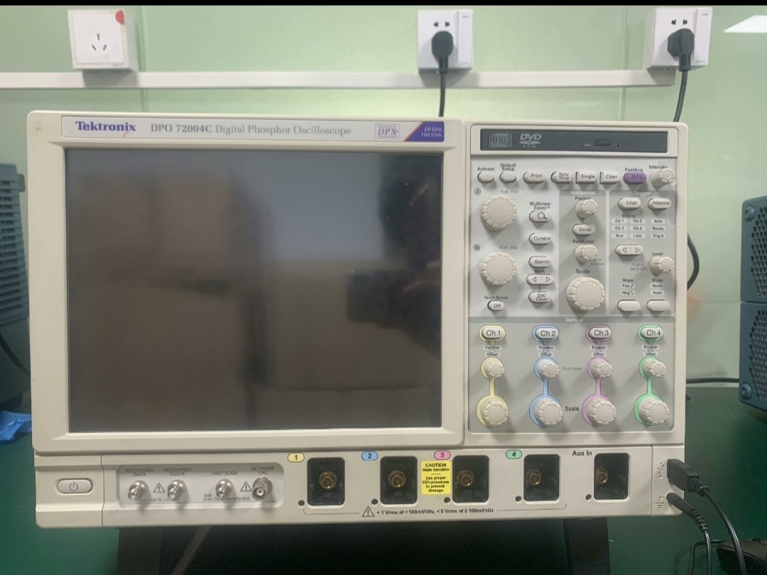Used Pre Owned Tektronix DPO72004C Digital Phosphor Oscilloscope 20 GHz 4 Analog Channels