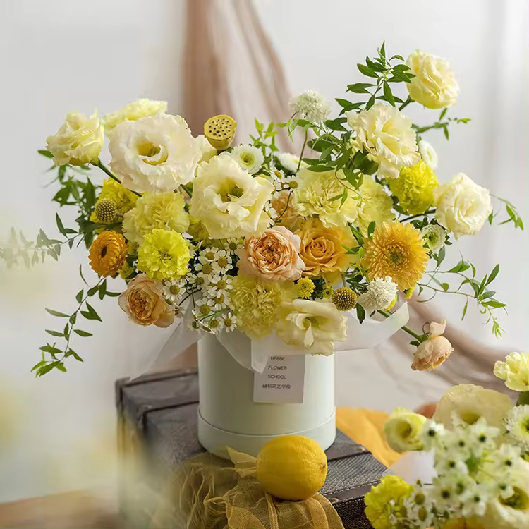 Customized Luxury Rose Flower Round Cylinder Wedding Gift Boxes for Special Occasions