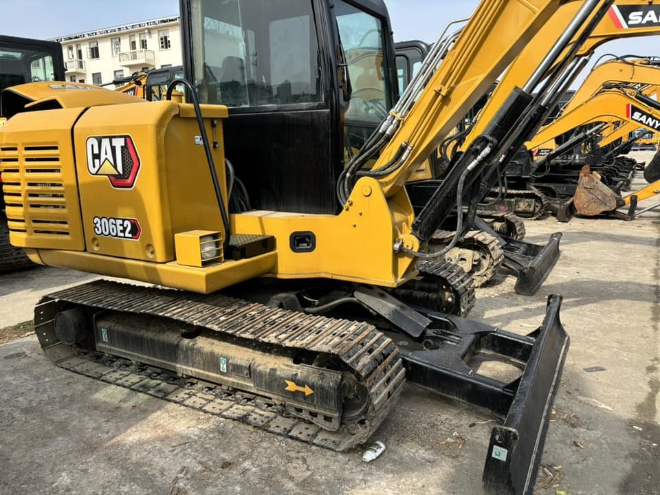Small Used 6Ton Mini CAT 306 Excavators Machine Equipment Digging