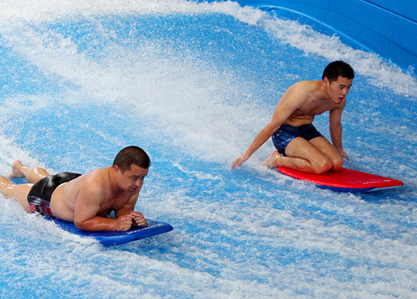 Surfing Flowrider Water Ride Extreme Sport Fun 21.7m * 13.4m For Aqua Park