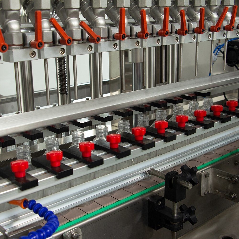 Automatic Piston Pump 50ml-5000ml Quantitative Ghee Filling Machine For Plastic Pet Bottle